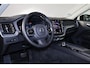 Volvo XC60 T6 Recharge AWD Plus Dark - Panorama/schuifdak - IntelliSafe Assist & Surround - 360º Camera - Harman/Kardon audio - Adaptieve LED koplampen - Verwarmde voorstoelen, stuur & achterbank - Parkeersensoren voor & achter - Elektr. bedienb. voorstoelen met geheugen - Draadloze tel. lader - Extra getint glas - 19' LMV