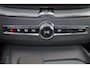 Volvo XC60 T6 Recharge AWD Plus Dark - Panorama/schuifdak - IntelliSafe Assist & Surround - 360º Camera - Harman/Kardon audio - Adaptieve LED koplampen - Verwarmde voorstoelen, stuur & achterbank - Parkeersensoren voor & achter - Elektr. bedienb. voorstoelen met geheugen - Draadloze tel. lader - Extra getint glas - 19' LMV