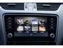 Skoda Octavia Combi 1.0 TSI Style Business Edition BJ2020 Lmv | Led V+A | Pdc | Trekhaak | App-Connect | Navi | Climate control | Cruise control | Extra getint glas