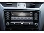 Skoda Octavia Combi 1.0 TSI Style Business Edition BJ2020 Lmv | Led V+A | Pdc | Trekhaak | App-Connect | Navi | Climate control | Cruise control | Extra getint glas