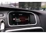 Volvo V40 2.0 T2 Momentum|N.A.P.|Uniek!|Trekhaak|Origineel NL|Clima|Cruise
