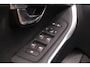 Volvo V40 2.0 T2 Momentum|N.A.P.|Uniek!|Trekhaak|Origineel NL|Clima|Cruise