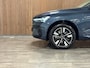 Volvo XC60 T6 AWD Recharge Plus Dark | MY26 Facelift | Schuifdak | Trekhaak | 360° Camera | | Head-Up Display | Harman Kardon | All Season banden | Adaptieve Cruise Control | Stoelverwarming voor+achter | Stuurwielverwarming | Pilot Assist | BLIS Dode Hoek Detectie | 19 Inch | Elektrische voorstoelen geheugen | Quilted Nordico bekleding | Zitting verlenging voorstoelen | Google Infotainment | Keyless Drive | Parkeersensoren voor+achter | Elektrisch bedienbare achterklep | DAB Radio | Apple Carplay/Android Auto | Draadloos telefoon opladen | Volvo On Call met mobiele App functie | Denim Blue Metallic |