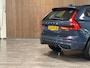 Volvo XC60 T6 AWD Recharge Plus Dark | MY26 Facelift | Schuifdak | Trekhaak | 360° Camera | | Head-Up Display | Harman Kardon | All Season banden | Adaptieve Cruise Control | Stoelverwarming voor+achter | Stuurwielverwarming | Pilot Assist | BLIS Dode Hoek Detectie | 19 Inch | Elektrische voorstoelen geheugen | Quilted Nordico bekleding | Zitting verlenging voorstoelen | Google Infotainment | Keyless Drive | Parkeersensoren voor+achter | Elektrisch bedienbare achterklep | DAB Radio | Apple Carplay/Android Auto | Draadloos telefoon opladen | Volvo On Call met mobiele App functie | Denim Blue Metallic |