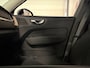 Volvo XC60 T6 AWD Recharge Plus Dark | MY26 Facelift | Schuifdak | Trekhaak | 360° Camera | | Head-Up Display | Harman Kardon | All Season banden | Adaptieve Cruise Control | Stoelverwarming voor+achter | Stuurwielverwarming | Pilot Assist | BLIS Dode Hoek Detectie | 19 Inch | Elektrische voorstoelen geheugen | Quilted Nordico bekleding | Zitting verlenging voorstoelen | Google Infotainment | Keyless Drive | Parkeersensoren voor+achter | Elektrisch bedienbare achterklep | DAB Radio | Apple Carplay/Android Auto | Draadloos telefoon opladen | Volvo On Call met mobiele App functie | Denim Blue Metallic |
