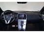 Volvo XC60 T6 PolarPlus - Panorama/schuifdak - IntelliSafe Assist & Surround - bi-xenon koplampen - Parkeercamera achter - Verwarmde voorstoelen, stuur & achterbank - Parkeersensoren voor & achter - Elektr. bedienb. bestuurdersstoel met geheugen - Volvo On Call - Extra getint glas - 20' LMV