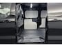 Ford Custom E-Custom 320 L2 Limited | 2x schuifdeur | 3-zitplaatsen | Stoelverwarming