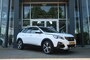 Peugeot 3008 1.2 PureTech, Stoelverwarming, CarPlay/Android, All-Season, Trekhaak etc.