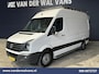 Volkswagen Crafter 2.0 TDI 164pk 3500kg Trekhaak L2H2 Airco | Imperiaal | Navigatie | Chauffeursstoel | Cruisecontrol Sidebars, Bijrijdersbank