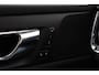 Volvo V60 2.0 T6 Plug-in hybrid AWD Plus Dark | Panoramadak | 20 inch | Trekhaak | Camera | Stoelgeheugen