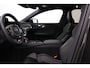 Volvo V60 2.0 T6 Plug-in hybrid AWD Plus Dark | Panoramadak | 20 inch | Trekhaak | Camera | Stoelgeheugen