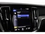 Volvo V60 2.0 T6 Plug-in hybrid AWD Plus Dark | Panoramadak | 20 inch | Trekhaak | Camera | Stoelgeheugen