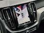 Volvo XC60 2.0 T8 Plug-in hybrid AWD Ultimate Dark | Trekhaak | 360 Camera | HUD | Pano | Harman/Kardon