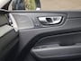 Volvo XC60 2.0 T8 Plug-in hybrid AWD Ultimate Dark | Trekhaak | 360 Camera | HUD | Pano | Harman/Kardon