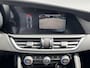 Alfa Romeo Giulia 200pk Sprint | 1ste eigenaar | LEER | Camera | Dodehoekdetectie | 18"LMV | Sportstoelen | AUTOMAAT