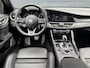 Alfa Romeo Giulia 200pk Sprint | 1ste eigenaar | LEER | Camera | Dodehoekdetectie | 18"LMV | Sportstoelen | AUTOMAAT
