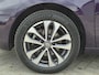 Renault Zoe R135 Intens 52 kWh / SOH 94% / Koop accu / dealer onderhouden / CCS Snelladen / Achteruitrijcamera / Cruise control / Apple Carplay Android Auto / Warmtepomp / Parkeersensoren voor en achter /