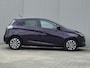 Renault Zoe R135 Intens 52 kWh / SOH 94% / Koop accu / dealer onderhouden / CCS Snelladen / Achteruitrijcamera / Cruise control / Apple Carplay Android Auto / Warmtepomp / Parkeersensoren voor en achter /