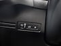 Volvo XC40 1.5 T4 Recharge Inscription 211Pk Automaat (APPLE CARPLAY, GROOT NAVI, STUUR/STOELVERWARMING, LEDER, SPORTSTOELEN, CAMERA, GETINT GLAS, KEYLESS, ELEK ACHTERKLEP, NIEUWSTAAT)