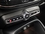 Volvo XC40 1.5 T4 Recharge Inscription 211Pk Automaat (APPLE CARPLAY, GROOT NAVI, STUUR/STOELVERWARMING, LEDER, SPORTSTOELEN, CAMERA, GETINT GLAS, KEYLESS, ELEK ACHTERKLEP, NIEUWSTAAT)