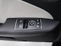 Mercedes-Benz SLK 200 automaat beige leer nekverwarming panoramadak navigatie cruise control sportvelgen pdc boekjes nette staat cabrio hardtop