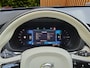 Volvo XC60 2.0 T8 Plug-in hybrid AWD R-Design | SOH 96% | Luchtvering | Trekhaak | HUD | Memory | Harman/Kardon