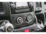 Peugeot Boxer 335 2.2 BlueHDi 140 L2H2 Premium in Topstaat |1e eigenaar |Camera |Cruise |Navi |140 pk |3500 KG |BPM vrij |Mooie camperbasis |Metallic lak |Parkeersensoren |EURO6D