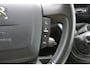 Peugeot Boxer 335 2.2 BlueHDi 140 L2H2 Premium in Topstaat |1e eigenaar |Camera |Cruise |Navi |140 pk |3500 KG |BPM vrij |Mooie camperbasis |Metallic lak |Parkeersensoren |EURO6D