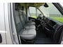 Peugeot Boxer 335 2.2 BlueHDi 140 L2H2 Premium in Topstaat |1e eigenaar |Camera |Cruise |Navi |140 pk |3500 KG |BPM vrij |Mooie camperbasis |Metallic lak |Parkeersensoren |EURO6D