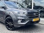 Ford Kuga 1.5 EcoBoost ST Line 150pk/110kW 6-bak | Panodak | Trekhaak | Elek. achterklep | Bi-Xenon | etc. etc.