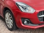 Suzuki Swift 1.2 Select Smart Hybrid | Adaptieve Cruise Control | Achteruitrijcamera met sensoren achter | BSM | Carplay | Navigatie | Trekhaak afneembaar