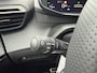 Peugeot 208 1.2 Hybrid 110 e-DCS6 GT | Navigatie | Parkeercamera | Parkeersensoren | LED | Dodehoek detectie |