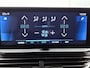 Peugeot 3008 SUV Allure Pack 130pk Automaat | Lage kilometerstand | Navigatie | Achteruitrijcamera | Handsfree achterklep | Climate Control | Keyless | Parkeersensoren v+a | Cruise Control | Dodehoeksensor | Led koplampen | Apple Carplay / Android Auto | Bluetooth | DAB+ radio | Donker getint glas | 18" lichtmetalen velgen |
