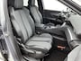 Peugeot 3008 SUV Allure Pack 130pk Automaat | Lage kilometerstand | Navigatie | Achteruitrijcamera | Handsfree achterklep | Climate Control | Keyless | Parkeersensoren v+a | Cruise Control | Dodehoeksensor | Led koplampen | Apple Carplay / Android Auto | Bluetooth | DAB+ radio | Donker getint glas | 18" lichtmetalen velgen |