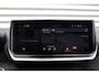 Peugeot e-208 EV Allure Avantage 51 kWh | Apple carplay | Navigatie | Cruise control | Warmtepomp | On Board Charger 11kW - 3 fase (Vehicle to load) functie | Vision & Navigation Pack