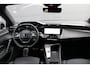 Peugeot e-308 SW GT 54 kWh | Nieuw model | Fase 3 laden | SOH 98% | Massage | Stoelverwarming | Navigatie | Camera | Origineel NL auto |