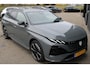 Peugeot e-308 SW GT 54 kWh | Nieuw model | Fase 3 laden | SOH 98% | Massage | Stoelverwarming | Navigatie | Camera | Origineel NL auto |