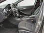 Mercedes-Benz A-klasse 200 Ambition /AMG-Styling/Navi/Carplay/Stoelverw./18"/Xenon/