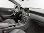 Mercedes-Benz A-klasse 200 Ambition /AMG-Styling/Navi/Carplay/Stoelverw./18"/Xenon/