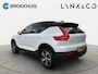 Volvo XC40 T2 R-Design | 360 Camera | Trekhaak | Panoramadak | Premium audio | Stuurwiel verwarmd |