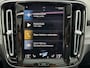 Volvo XC40 T2 R-Design | 360 Camera | Trekhaak | Panoramadak | Premium audio | Stuurwiel verwarmd |