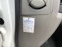 Nissan NT400 35.12 2.5 dCi 250 Kipper 3 Zits Dub Lucht Bakmaat L.315/B.190/H.120. CM Euro 5