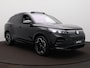 Volkswagen Tiguan 1.5 eHybrid R-Line Business Automaat - Leer - Panoramaschuif-kanteldak - Trekhaak - IQ light - Head-up display - 360 Camera - Navigatie