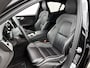 Volvo S60 2.0 Recharge T6 AWD R-Design | Automaat | Apple Carplay / Android Auto | Achteruitrijcamera | Parkeersensoren | Stoelverwarming | Stuurverwarming |