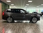 Volvo XC90 T8 AWD Recharge Ultra Ultimate Dark | Stoelventilatie | Trekhaak | 360 Camera | Head-Up Display | Stoelmassage | 455pk | Harman Kardon | Adaptieve Cruise Control | Stoelverwarming voor+achter | Stuurwielverwarming | Schuifdak | 20 Inch | Full LED Meesturende koplampen | Pilot Assist | BLIS Dode Hoek Detectie | Alcantara hemelbekleding | Lederen handgrepen en zonnekleppen | Elektrische voorstoelen geheugen | Nappa Lederen bekleding | Zitting verlenging voorstoelen | Lederen Dashboard | Google Infotainment | Keyless Drive | Parkeersensoren voor+achter | Privacy Glass | Elektrisch bedienbare achterklep | Geïntegreerde zongordijnen achterportieren | Geïntegreerd kinderzitje achterin | Verlichte instaplijsten | 7-Persoons | 4-Zone Climate Control | DAB Radio | Apple Carplay/Android Auto | Draadloos telefoon opladen | Volvo On Call met mobiele App functie | Platinum Grey Metallic |