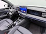 Volkswagen Tiguan 1.5 eHybrid R-Line Business Automaat - IQ light - Trekhaak - Panoramaschuif-kanteldak - Leer - Navigatie - Head-up display