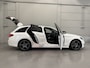 Mercedes-Benz C-klasse Estate 250 AMG 9G-TRONIC LED/BURMESTER/ZWART LEER SPORT/SFEER/BLACK-PACK/CAMERA/18"AMG-BREEDSET/DONKERE-HEMEL/NAVI/ECC/CRUISE/BLACK-PACK/PERFECT ONDERHOUDEN, NET GROTE OH BEURT GEHAD