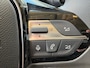Peugeot e-Partner EV 50kWh 136pk L1 | Navigatie | Digitale binnenspiegel | Apple Carplay & Android Auto | Warmtepomp | 16" Lichtmetalen velgen | Houtenvloer in laadruimte met antislip afwerking (9mm) + houten zijwanden | Volledige scheidingswand met kledinghaak | Pakket Comfort Connect