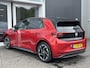Volkswagen ID.3 Pro 58 kWh PDC voor & Achter | Navigatie | Achteruitrijcamera | Cruise control | Climate control| Stoelverwarming voor | Panoramadak