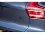 Volvo XC40 2.0 B4 PLUS BLACK EDITION